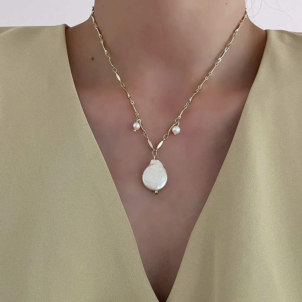 Irregular Baroque Pearls Necklace The Long Chain Of Individual Character Vogue Collarbone Chain Ms Jewelry Gift Accessories
Irregular Baroque Pearls Necklace The Long Chain Of Individual Character Vogue Collarbone Chain Ms Jewelry Gift Accessories