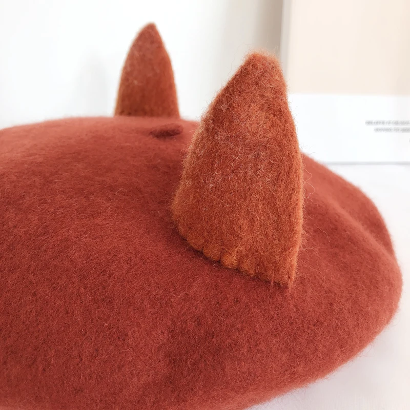 DIY beret hat women autumn wool felt fox ear painter hat retro art handmade hat winter warmth thick
DIY beret hat women autumn wool felt fox ear painter hat retro art handmade hat winter warmth thick
