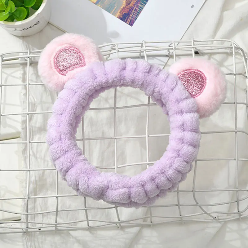 Korean Cute Plush Bear Ear Headband Sequin Embroidery Hairbands Contrast Color Sweet Cartoon Wash Face Makeup Hair Accessories
Korean Cute Plush Bear Ear Headband Sequin Embroidery Hairbands Contrast Color Sweet Cartoon Wash Face Makeup Hair Accessories