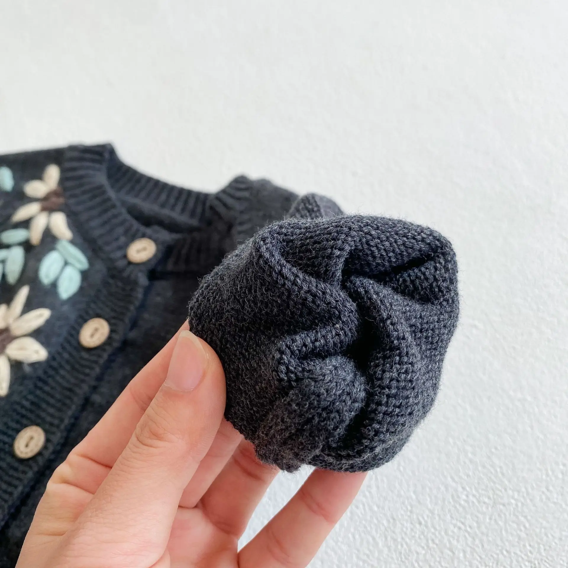 Baby Sweater Baby Hand-embroidered Sweater Cotton Long-sleeved Knit Cardigan Baby Girl Sweater Baby Girl Clothes
Baby Sweater Baby Hand-embroidered Sweater Cotton Long-sleeved Knit Cardigan Baby Girl Sweater Baby Girl Clothes