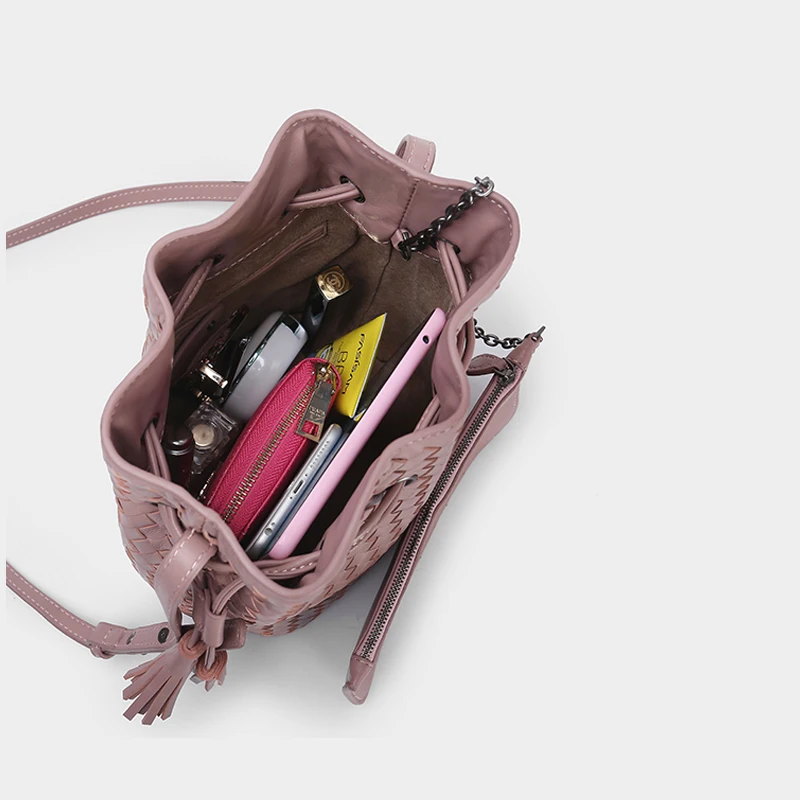 Sheepskin Women's Shoulder Messenger Bag Genuine Leather Luxury Brand Bucket Bag Large Capacity Shopping Bag 2021 Fashion Simple 
Sheepskin Women's Shoulder Messenger Bag Genuine Leather Luxury Brand Bucket Bag Large Capacity Shopping Bag 2021 Fashion Simple