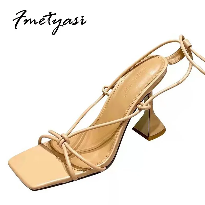 Women's Heels Ankle Strap Square Toe Ladies Sandals Big Size 35-43 Peep Toe High Heels Shoes Breathable Strange Style
Women's Heels Ankle Strap Square Toe Ladies Sandals Big Size 35-43 Peep Toe High Heels Shoes Breathable Strange Style