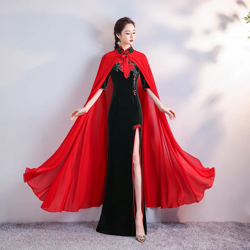 Lady Embroidery Floral Velour Cheongsam Skirt Elegant Half Sleeve Side Split Formal Dresses Slim Stripe Show Qipao Gown Vestidos 
Lady Embroidery Floral Velour Cheongsam Skirt Elegant Half Sleeve Side Split Formal Dresses Slim Stripe Show Qipao Gown Vestidos