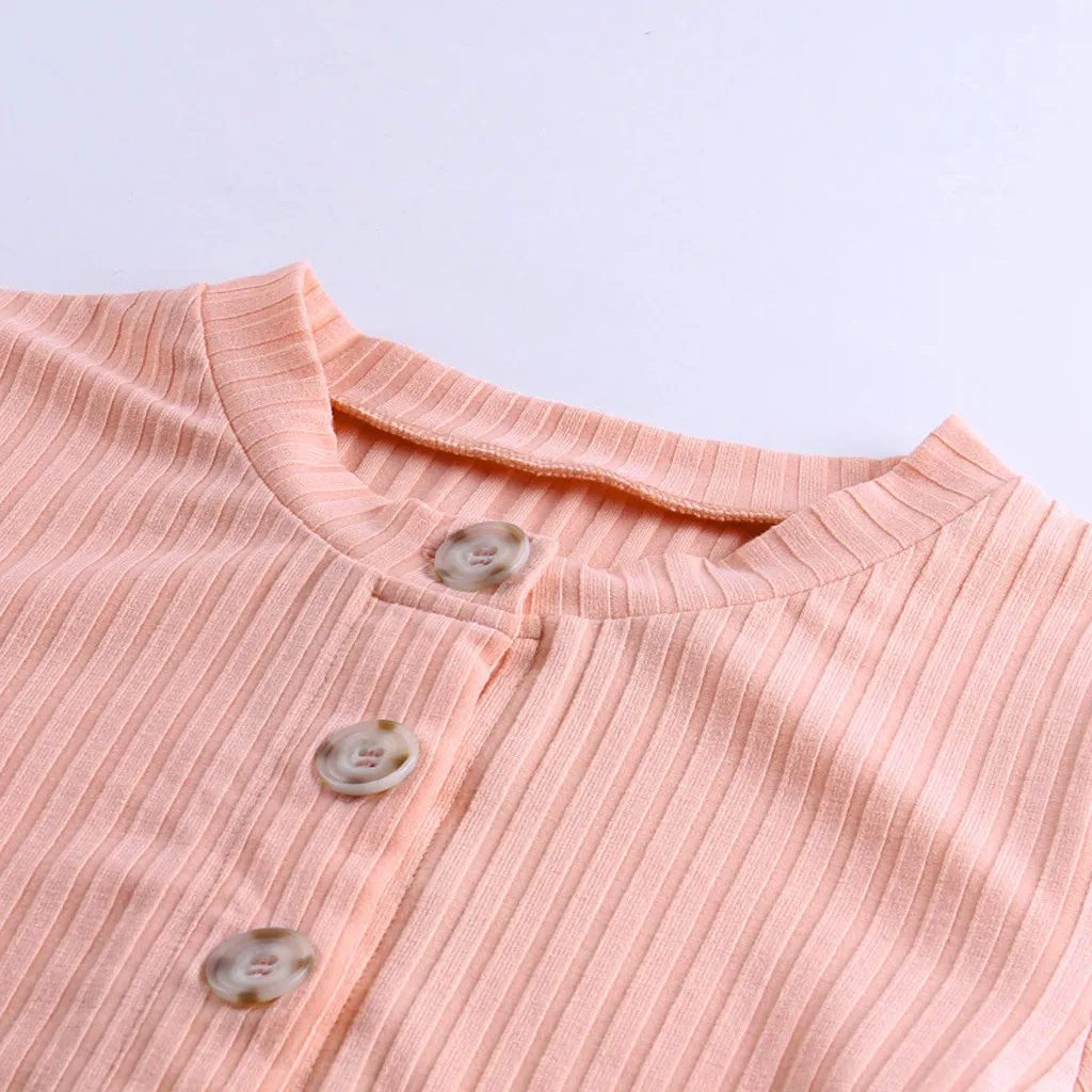 Fashion Knitted Blouse Buttons Sexy Slim V-Neck Crop Tops Casual Summer Ladies Top Female Women Short Sleeve Blusas Pullover
Fashion Knitted Blouse Buttons Sexy Slim V-Neck Crop Tops Casual Summer Ladies Top Female Women Short Sleeve Blusas Pullover