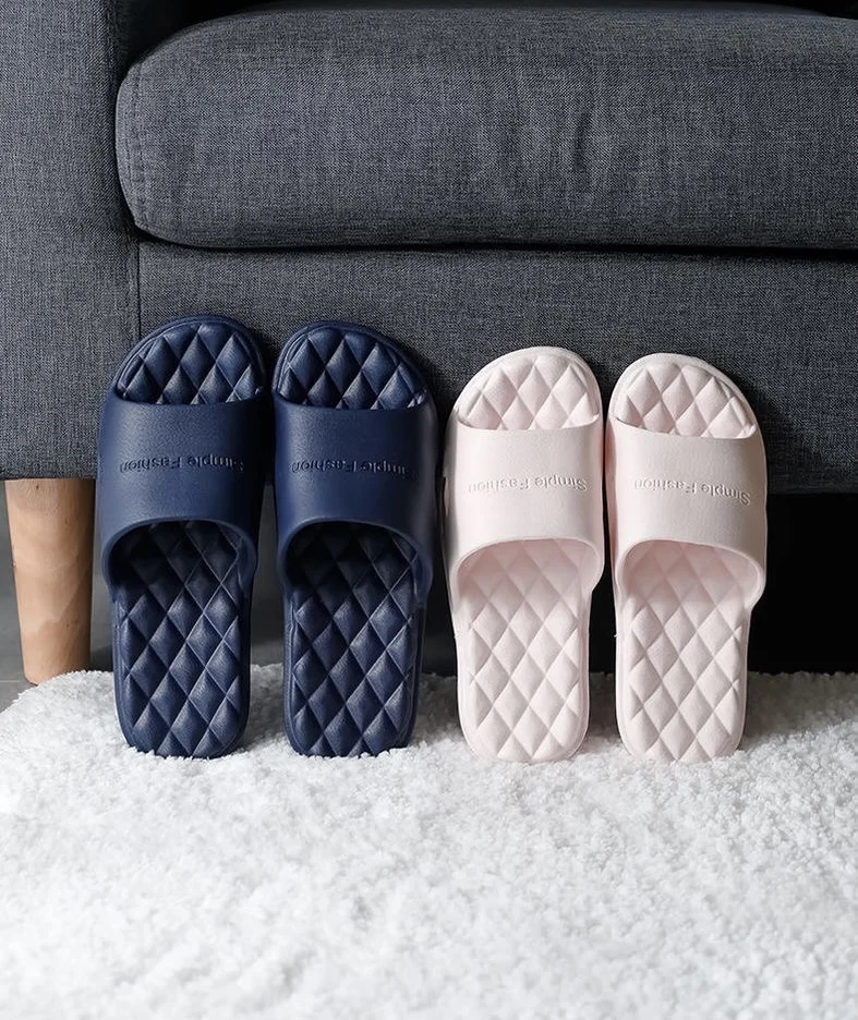 Simple Slippers For Men And Women Summer Home Shoes Lovers Indoor Household Bathroom Wearing Men's And Women's Sandals 
Simple Slippers For Men And Women Summer Home Shoes Lovers Indoor Household Bathroom Wearing Men's And Women's Sandals