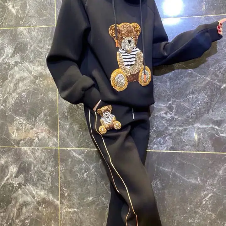Commodity bear hooded suit women's 2021 spring new casual fashion temperament sports pants two-piece western-style fashion 
Commodity bear hooded suit women's 2021 spring new casual fashion temperament sports pants two-piece western-style fashion