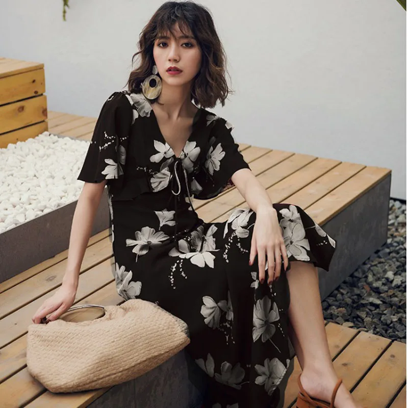 Woman Summer Korean Fashion V-neck Fairy Midi Dress Wrap Sexy Beach Bohemia Sundress Retro Red Female Casual Clothes
Woman Summer Korean Fashion V-neck Fairy Midi Dress Wrap Sexy Beach Bohemia Sundress Retro Red Female Casual Clothes