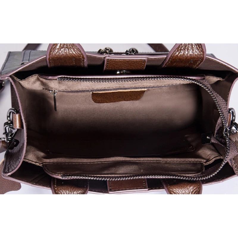New Genuine Leather Handbags Women Panelled Fashion Shoulder Bag Vintage Embossed Bags Lady High Quality Handmade Messenger Bag
New Genuine Leather Handbags Women Panelled Fashion Shoulder Bag Vintage Embossed Bags Lady High Quality Handmade Messenger Bag