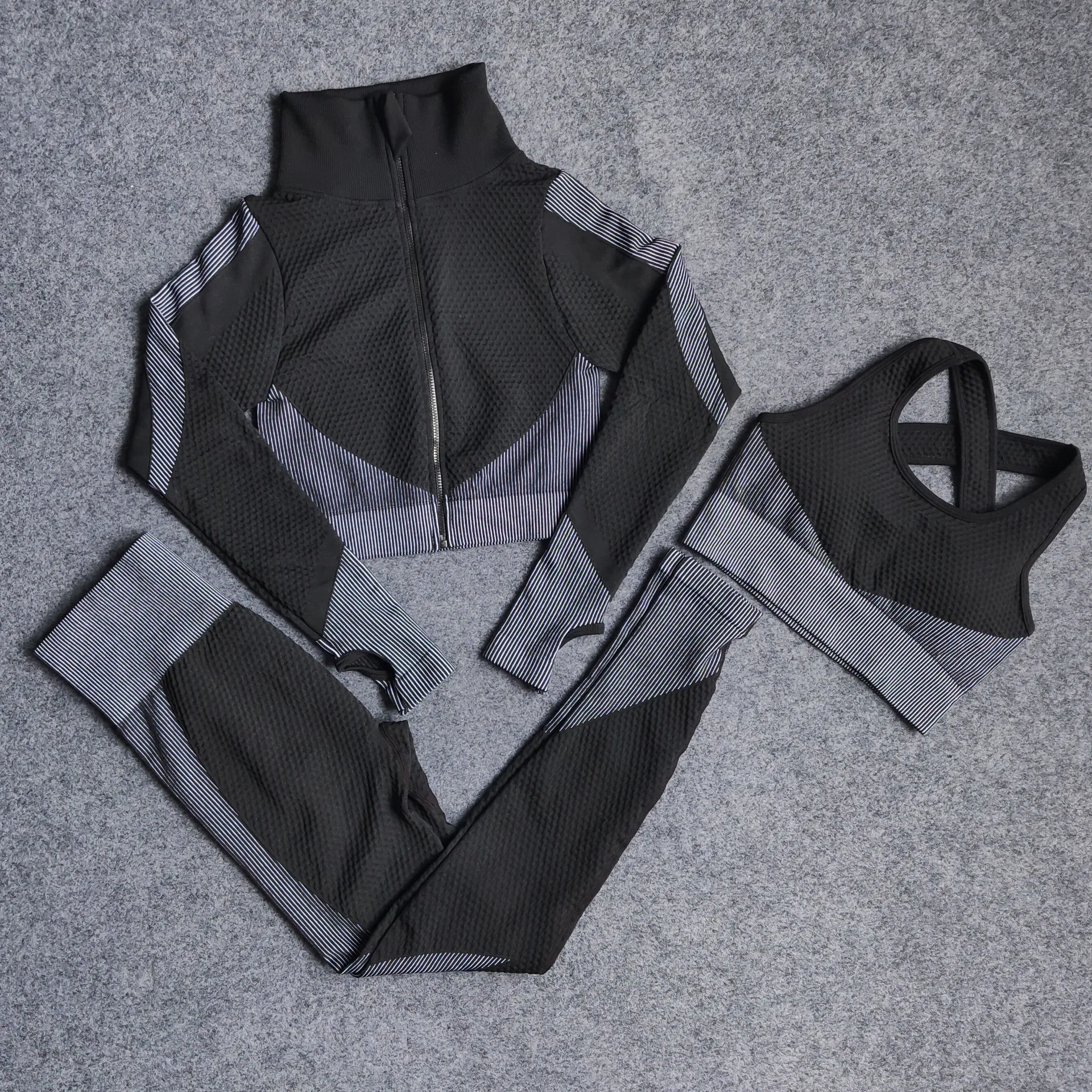 Super Popular Cross Border European and American Yoga Suit Autumn Winter New Knitted Hip Lifting Elastic Fitness Three Piece
Super Popular Cross Border European and American Yoga Suit Autumn Winter New Knitted Hip Lifting Elastic Fitness Three Piece
