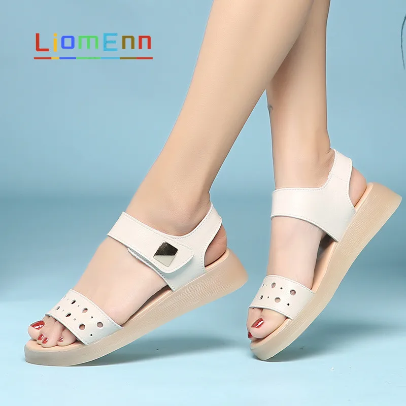 Ladies White Flat Sandals Women Shoes Elegant Designer 2021 New Summer Sandals Female Shoes Buckle Beach Slippers zapatos mujer
Ladies White Flat Sandals Women Shoes Elegant Designer 2021 New Summer Sandals Female Shoes Buckle Beach Slippers zapatos mujer