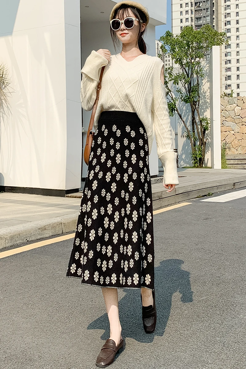High Waist Knitted Women Skirts 2021 Autumn Winter Print Floral Ladies Skirt A-Line Sweater Warm Thick Clothes One Size Skirt
High Waist Knitted Women Skirts 2021 Autumn Winter Print Floral Ladies Skirt A-Line Sweater Warm Thick Clothes One Size Skirt