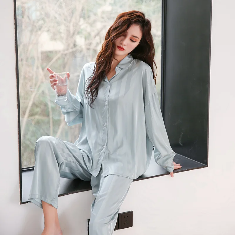 Women Pajamas Set Ice Silk Solid Sleepwear Plus Size Loose Long Sleeve Long Pants Fashion Womens Home Clothes Nightgown 2pcs Set
Women Pajamas Set Ice Silk Solid Sleepwear Plus Size Loose Long Sleeve Long Pants Fashion Womens Home Clothes Nightgown 2pcs Set