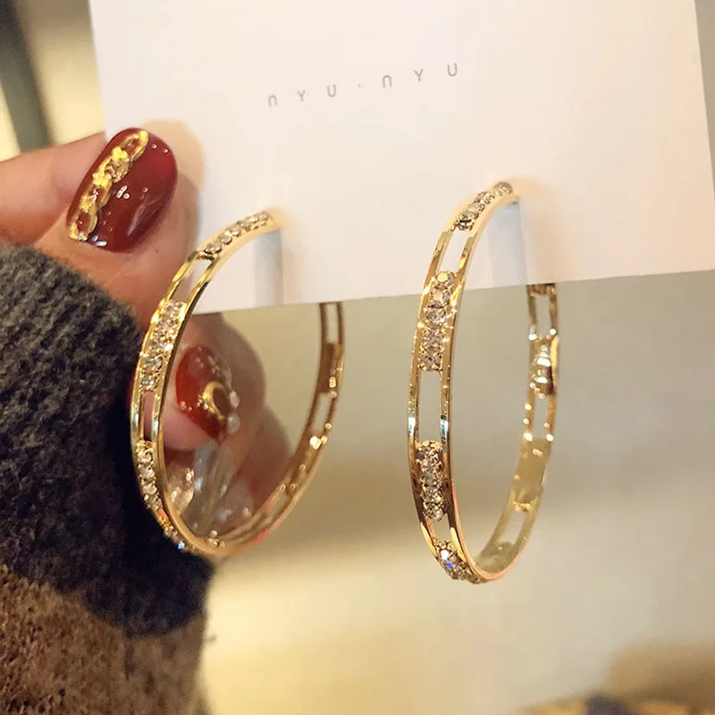 

Luxury Gold Zircon Hoop Earrings for Women Girl Friends Shiny Rhinestone Pave Hollow Round Earring Big Statement Earings Jewelry