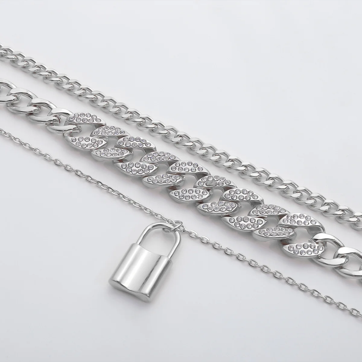 States cross-border new multilayer necklace exaggerated personality alloy jewelry fashion simple Cuba chain necklace
States cross-border new multilayer necklace exaggerated personality alloy jewelry fashion simple Cuba chain necklace