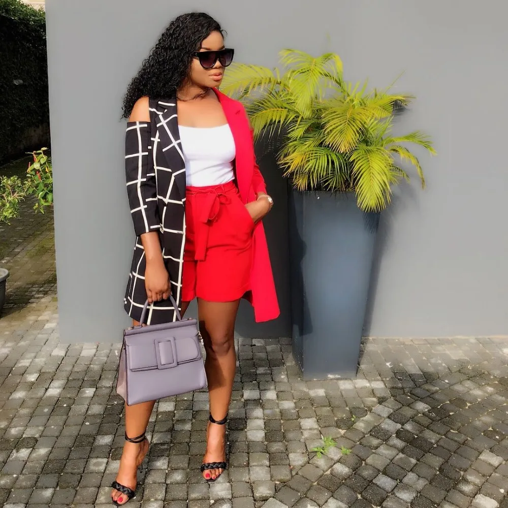 plus size off shoulder casual 2 piece set autumn turn down collar long sleeve jackets and side pockets shorts women outfit A8061
plus size off shoulder casual 2 piece set autumn turn down collar long sleeve jackets and side pockets shorts women outfit A8061