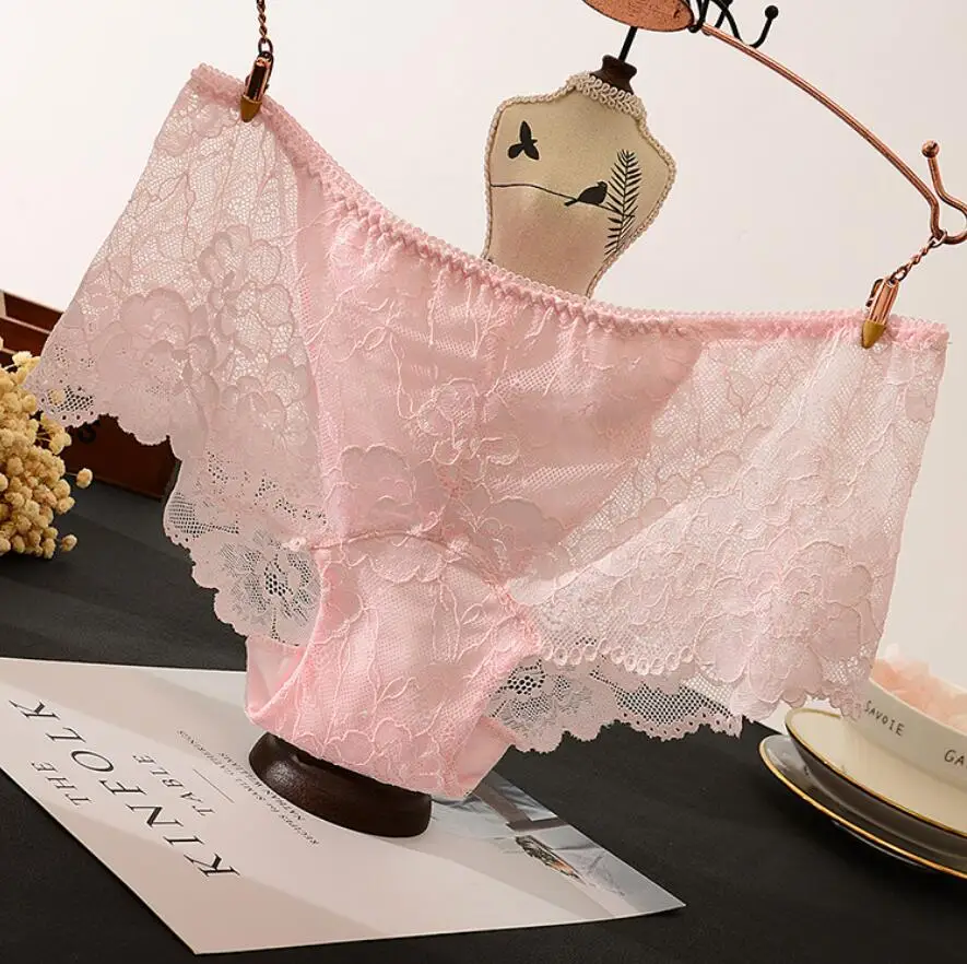 Sexy Comfortable Briefs Flower Cotton Bottom Underwear Low-waisted Hollow Out Lace Panties
Sexy Comfortable Briefs Flower Cotton Bottom Underwear Low-waisted Hollow Out Lace Panties