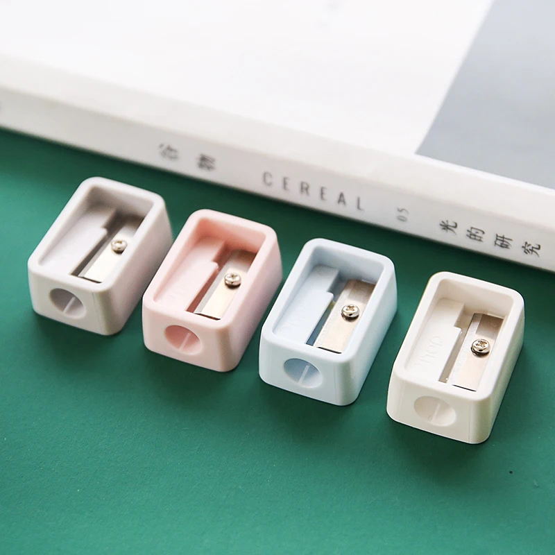 2PC Plastic Cute Pencil Mini Sharpeners Candy Color Standard Pencil Cutting Machine Student School Office School Supplies
2PC Plastic Cute Pencil Mini Sharpeners Candy Color Standard Pencil Cutting Machine Student School Office School Supplies