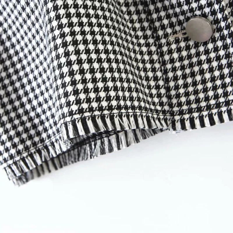 2020 Autumn Plaid Short Jacket For Women Vintage Lapel Pockets Single Breasted Coat Women Outerwear Long Sleeve Women Coat
2020 Autumn Plaid Short Jacket For Women Vintage Lapel Pockets Single Breasted Coat Women Outerwear Long Sleeve Women Coat