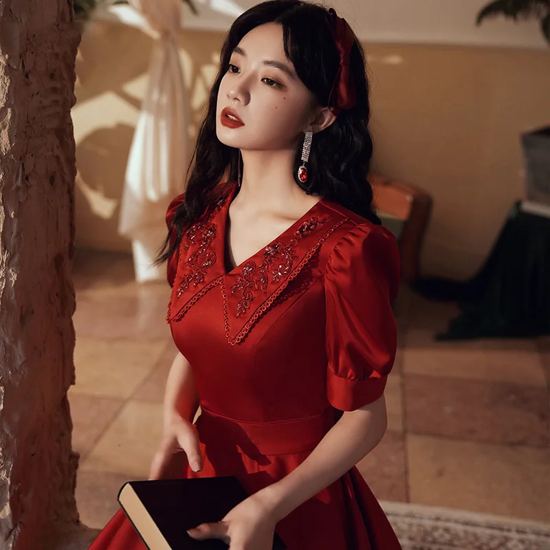 Lady Elegant Long Evening Party Dress Sweet Peter pan Collar Bride Wedding Dresses Exquisite Sequins Temperament Banquet Gown
Lady Elegant Long Evening Party Dress Sweet Peter pan Collar Bride Wedding Dresses Exquisite Sequins Temperament Banquet Gown