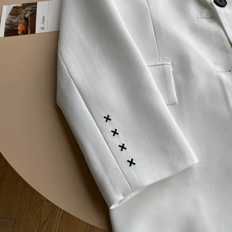 Korean Embroidered Sleeve Blazer Women Elegant Blue White Black Suit Coat 2021 Autumn Slim Casual Coat
Korean Embroidered Sleeve Blazer Women Elegant Blue White Black Suit Coat 2021 Autumn Slim Casual Coat