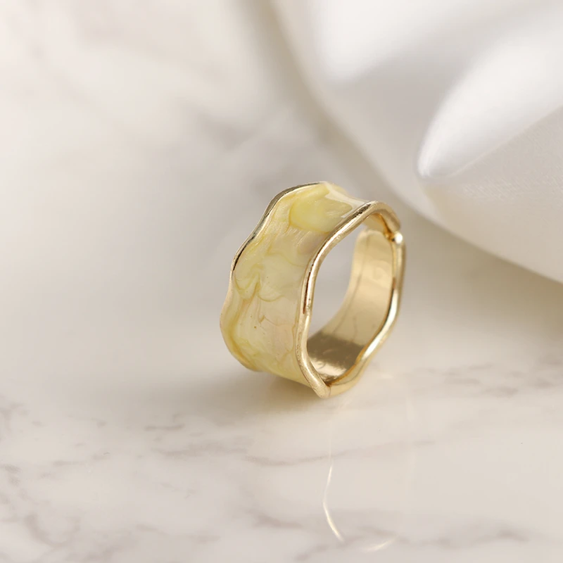 KISS WIFE Fashion Retro Copper Adjustable Enamel Glaze Color Ring For Women Men Elegant Open Rings 2021 Trend Girl Gift Jewelry
KISS WIFE Fashion Retro Copper Adjustable Enamel Glaze Color Ring For Women Men Elegant Open Rings 2021 Trend Girl Gift Jewelry