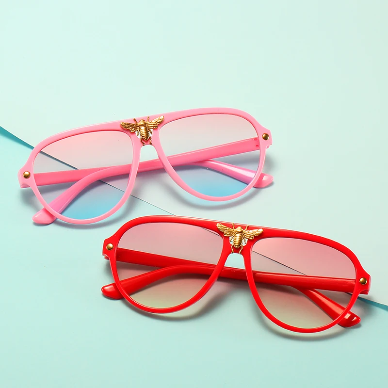 Children Round Pilot Sunglasses Fashion Bee Rivet Decoration Gradient Kid Sun Glasses Boy Girl Unisex Retro UV400 Mirror Goggle
Children Round Pilot Sunglasses Fashion Bee Rivet Decoration Gradient Kid Sun Glasses Boy Girl Unisex Retro UV400 Mirror Goggle
