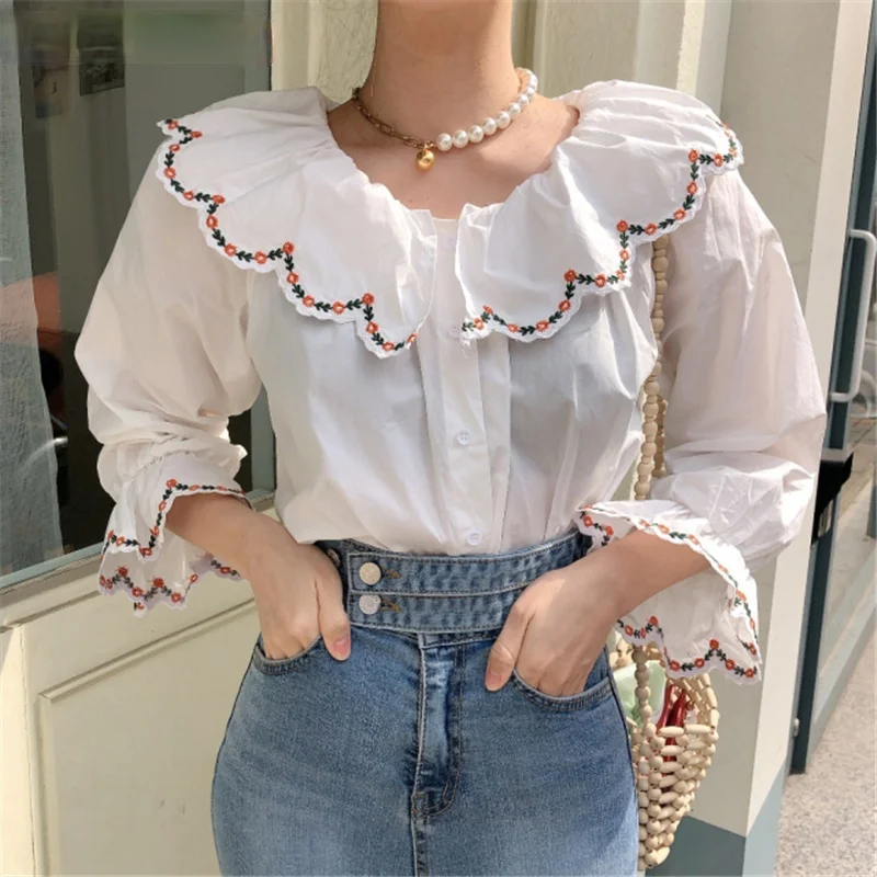 2021 Sweet Floral Embroidery Peter Pan Collar Shirt Causal Flare Sleeve Women Blouse Spring Korean Blusas Top
2021 Sweet Floral Embroidery Peter Pan Collar Shirt Causal Flare Sleeve Women Blouse Spring Korean Blusas Top