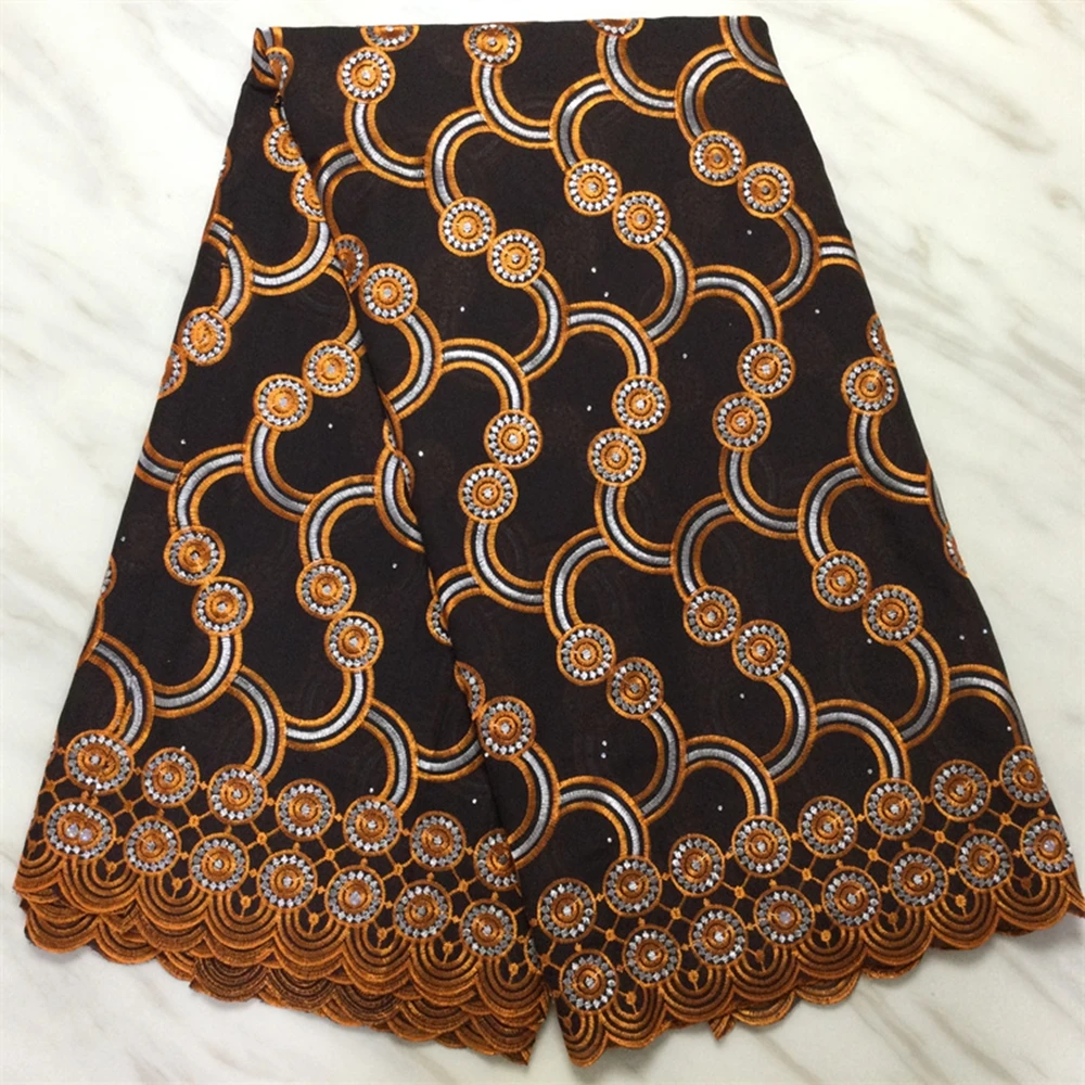 Nigerian Swiss Volie Cotton Lace Fabric New Design African 5 Yards Embroidery Dubai Style For Diy Sewing Wedding Party Dress
Nigerian Swiss Volie Cotton Lace Fabric New Design African 5 Yards Embroidery Dubai Style For Diy Sewing Wedding Party Dress