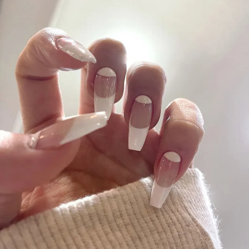 24pcs White Nail Patch Glue Type Removable Long Paragraph Fashion Manicure Save Time False Nail Patch NE
24pcs White Nail Patch Glue Type Removable Long Paragraph Fashion Manicure Save Time False Nail Patch NE