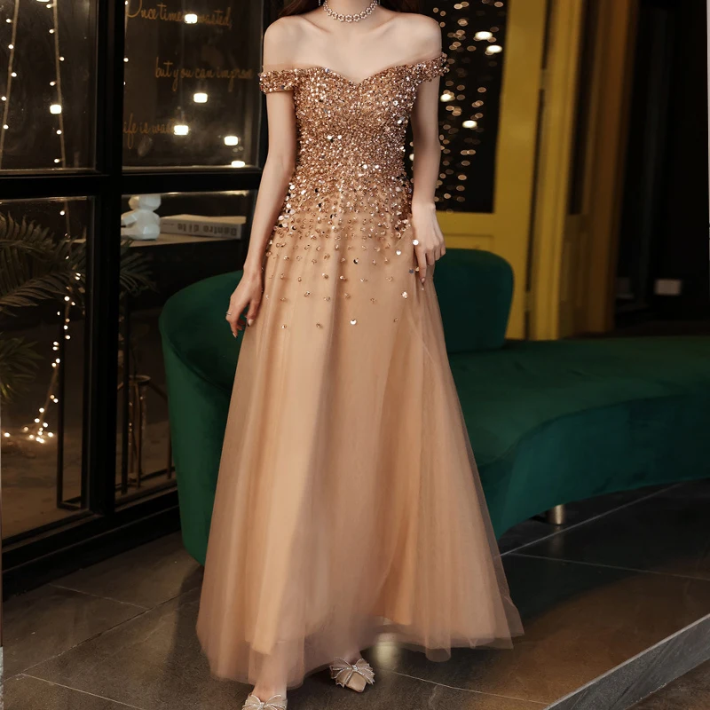 2021 new sexy fashion one shoulder banquet evening dress women's long temperament noble dress style Queen's high-end atmosphere
2021 new sexy fashion one shoulder banquet evening dress women's long temperament noble dress style Queen's high-end atmosphere