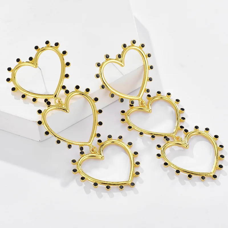 South Korea exaggerated Earrings retro fashion alloy rhinestone heart earrings popular metal heart earrings female
South Korea exaggerated Earrings retro fashion alloy rhinestone heart earrings popular metal heart earrings female