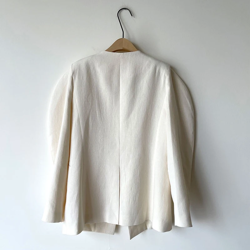 GALCAUR Casual Loose Blazers For Women V Neck Long Sleeve Minimalist Solid Coats Female New Clothing 2021 Korean Fashion Style
GALCAUR Casual Loose Blazers For Women V Neck Long Sleeve Minimalist Solid Coats Female New Clothing 2021 Korean Fashion Style