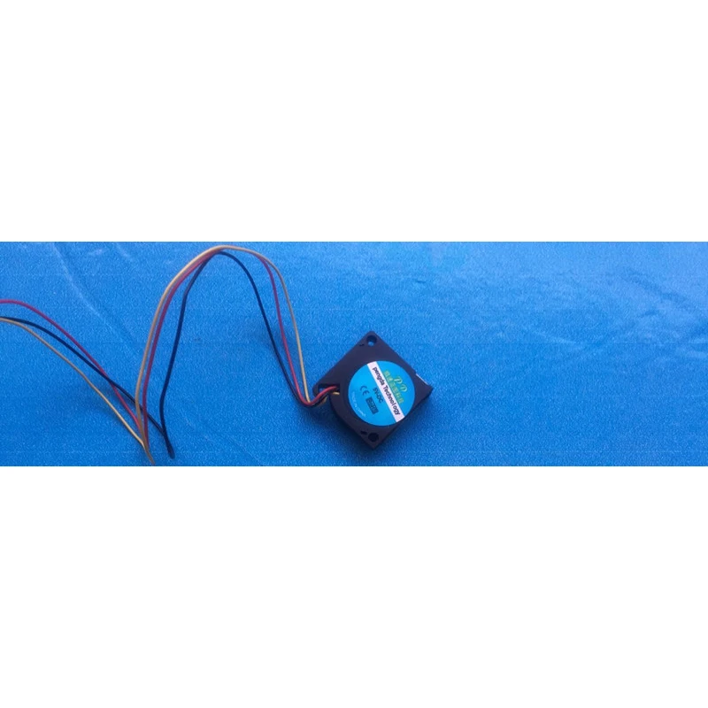 2006 2 см 14000 об/мин 0.15A DC5V 3V USB микро-турбинный охлаждающий вентилятор воздуходувка
2006 2 см 14000 об/мин 0.15A DC5V 3V USB микро-турбинный охлаждающий вентилятор воздуходувка