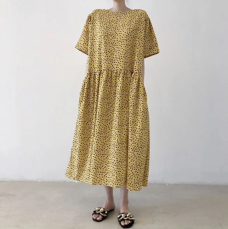 Women'S Round Neck, Short Sleeves, Pockets, Dot Pattern, Cotton And Linen Series, Casual Loose And Comfortable Long Skirt
Women'S Round Neck, Short Sleeves, Pockets, Dot Pattern, Cotton And Linen Series, Casual Loose And Comfortable Long Skirt