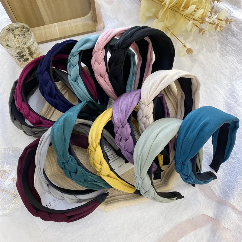 2021 Fashion Women Hair Accessories Side Knotted Wide-Brimmed Hair Hoop Twist Braid Hair Hoop Simple Satin Headband Solid Color
2021 Fashion Women Hair Accessories Side Knotted Wide-Brimmed Hair Hoop Twist Braid Hair Hoop Simple Satin Headband Solid Color
