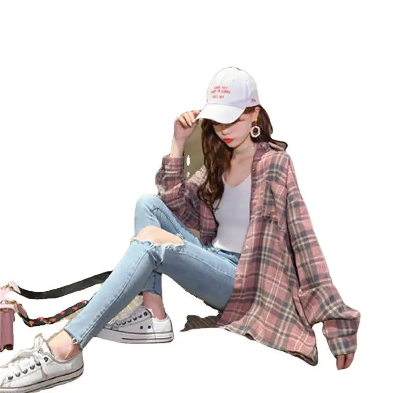 Plaid Women Loose Shirts 2020 Fashion Ladies Casual Shirt Long Sleeve Boho Blouses Vintage Female Tops Streetwear Girls Chic 
Plaid Women Loose Shirts 2020 Fashion Ladies Casual Shirt Long Sleeve Boho Blouses Vintage Female Tops Streetwear Girls Chic