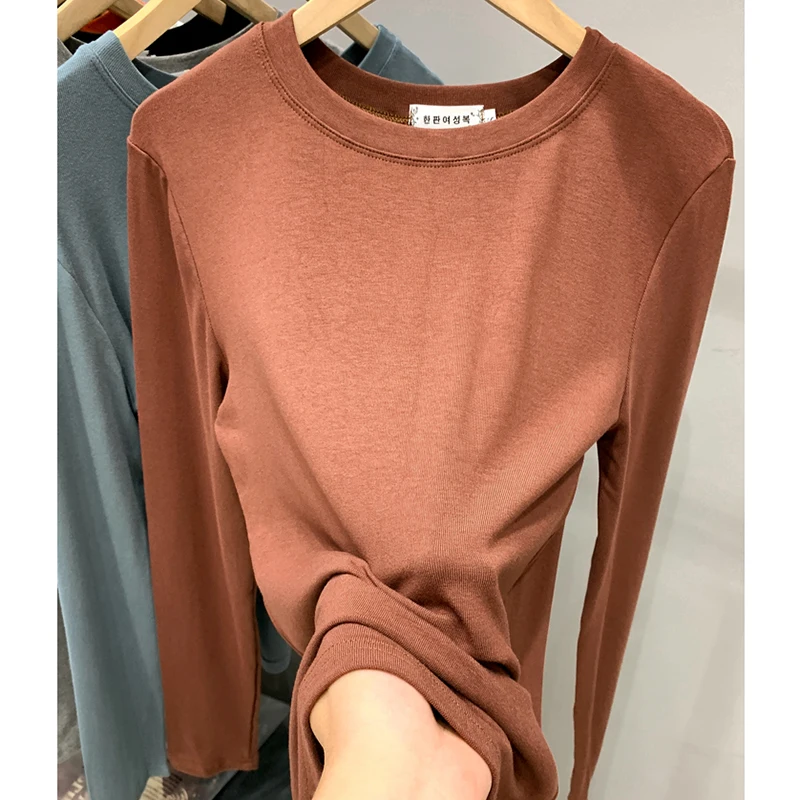 Autumn New Women Cotton Tops Solid Basic O NeckT Shirt Female Long Sleeve Loose Casual Soft Fashion Korean Tees T-Shirt Femme
Autumn New Women Cotton Tops Solid Basic O NeckT Shirt Female Long Sleeve Loose Casual Soft Fashion Korean Tees T-Shirt Femme