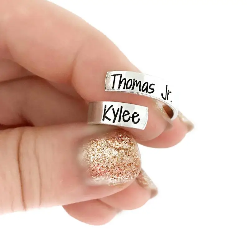 Пользовательское имя кольца из нержавеющей стали подарочные Выгравированные логотипы Регулируемые кольца Персонализация ювелирных издел...
Пользовательское имя кольца из нержавеющей стали подарочные Выгравированные логотипы Регулируемые кольца Персонализация ювелирных издел...