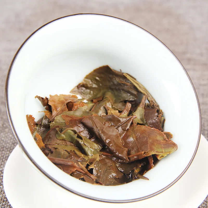 Chinese Yunnan alpine ancient trees gold leaf honey fragrant tea 30 pieces about 243g
Chinese Yunnan alpine ancient trees gold leaf honey fragrant tea 30 pieces about 243g