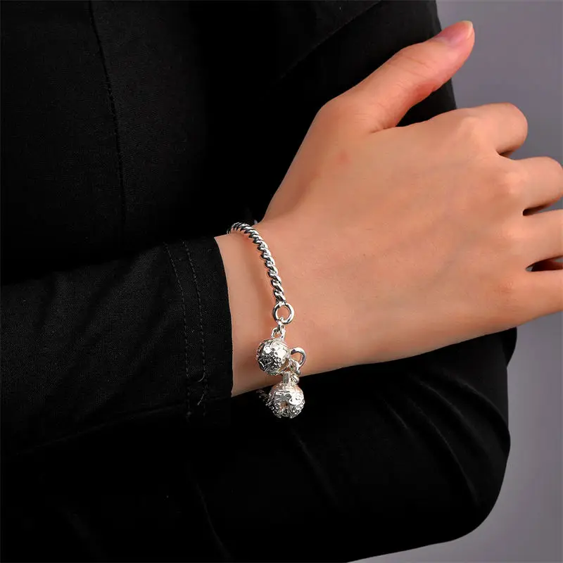 Simple Geometric Jingle Bell Bracelet For Women Girl Metal Twist Bangle Amulet Lucky Opening Bracelet Charm Party Jewelry Mujer
Simple Geometric Jingle Bell Bracelet For Women Girl Metal Twist Bangle Amulet Lucky Opening Bracelet Charm Party Jewelry Mujer