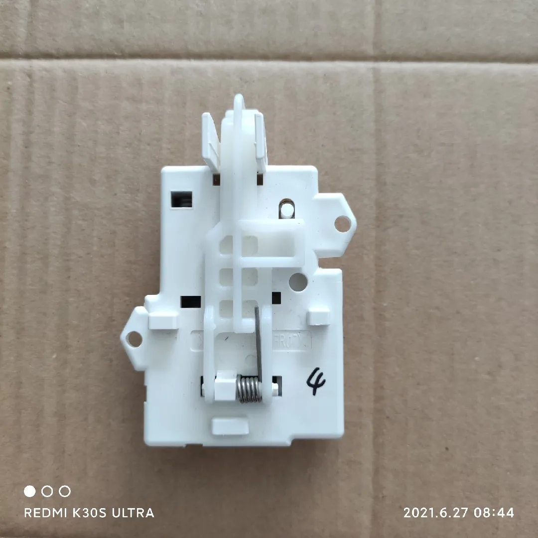 Электронный дверной замок для стиральной машины Panasonic, внешнее напряжение 220 В 
Электронный дверной замок для стиральной машины Panasonic, внешнее напряжение 220 В