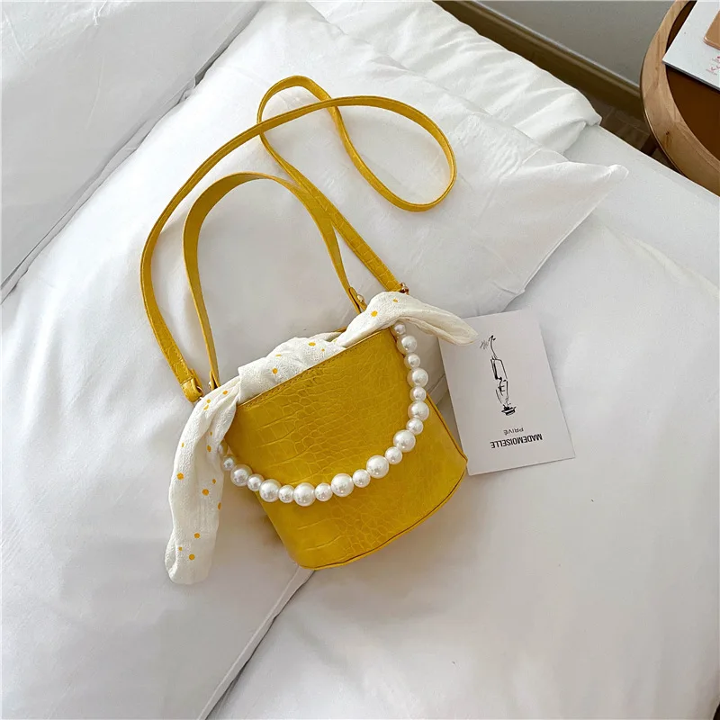 Summer Small Bag Female 2020 New Trendy Fashion Pure Color Pearl Portable Chain Crossbody Bags for Women Round Bag
Summer Small Bag Female 2020 New Trendy Fashion Pure Color Pearl Portable Chain Crossbody Bags for Women Round Bag