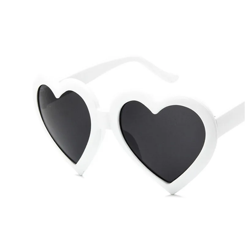 Trend Love Sunglasses Colorful Eyeglasses Peach Heart Spectacles Sun Glasses for Women
Trend Love Sunglasses Colorful Eyeglasses Peach Heart Spectacles Sun Glasses for Women