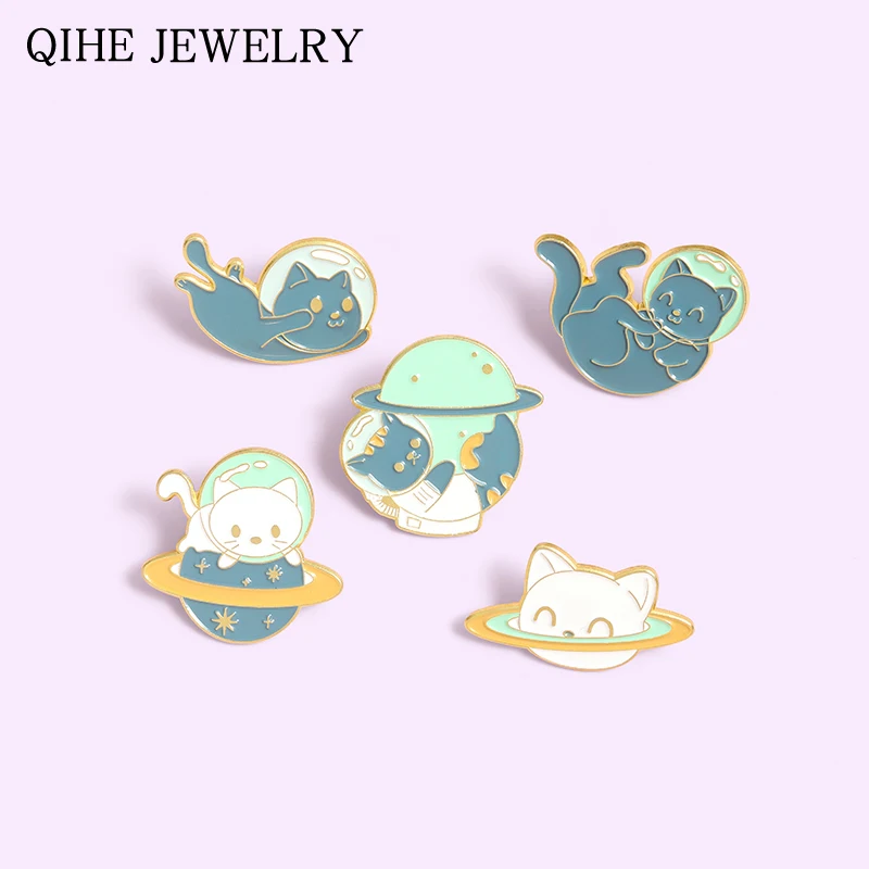 Astronaut Cat Enamel Pin Space Universe Cartoon Animal Brooches Backpacks Lapel Pin Cute Metal Badge Jewelry Gift for Friends
Astronaut Cat Enamel Pin Space Universe Cartoon Animal Brooches Backpacks Lapel Pin Cute Metal Badge Jewelry Gift for Friends