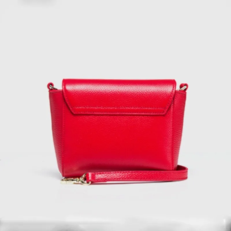 Chinese New Year Simple Mini First Layer Leather Women's One-shoulder Small Square Bag Trendy Fashion All-match Messenger Bag
Chinese New Year Simple Mini First Layer Leather Women's One-shoulder Small Square Bag Trendy Fashion All-match Messenger Bag