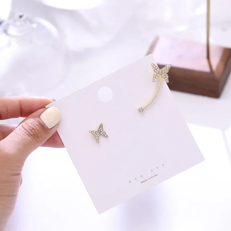 2020 New Arrival Asymmetric Sparkling Rhinestone Crystal Butterfly Stud Earrings for Women Girls Wedding Party Pendiente Brincos
2020 New Arrival Asymmetric Sparkling Rhinestone Crystal Butterfly Stud Earrings for Women Girls Wedding Party Pendiente Brincos