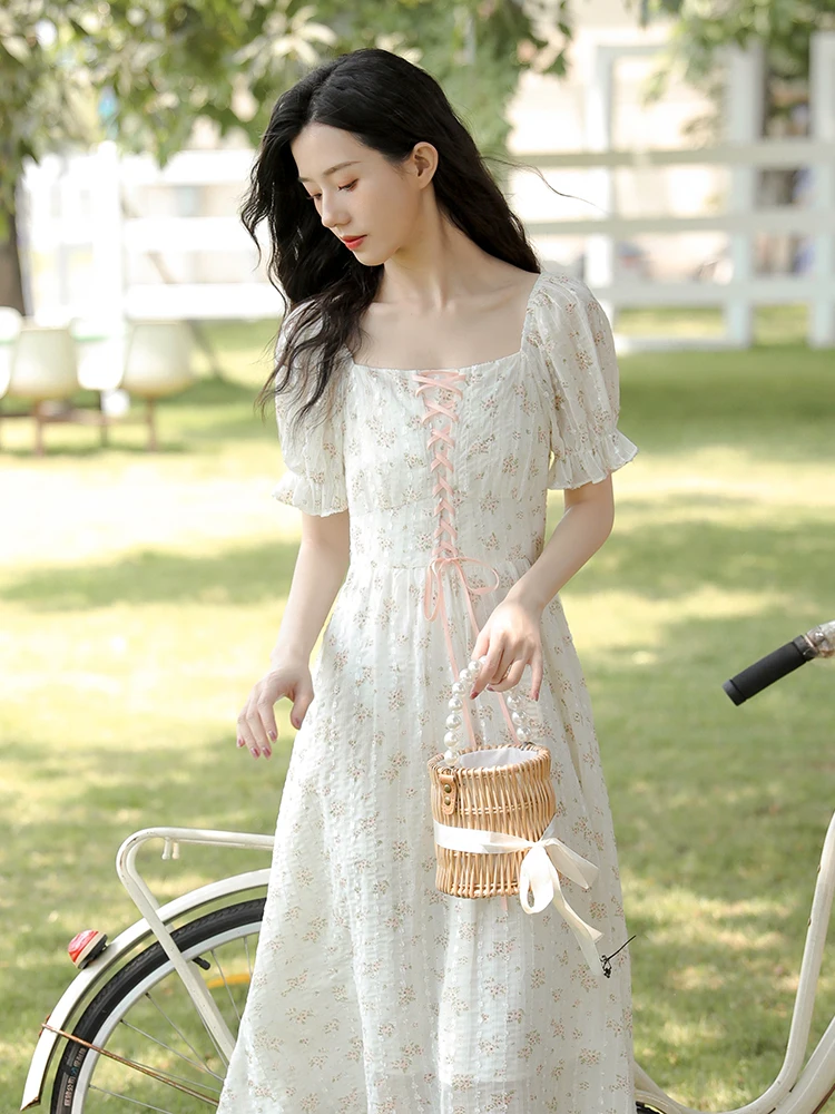 Female Summer Long A-line Skirt Fairy Tea Break French First Love Puff Sleeve Chiffon Floral Dress New Square Neck High Waist
Female Summer Long A-line Skirt Fairy Tea Break French First Love Puff Sleeve Chiffon Floral Dress New Square Neck High Waist