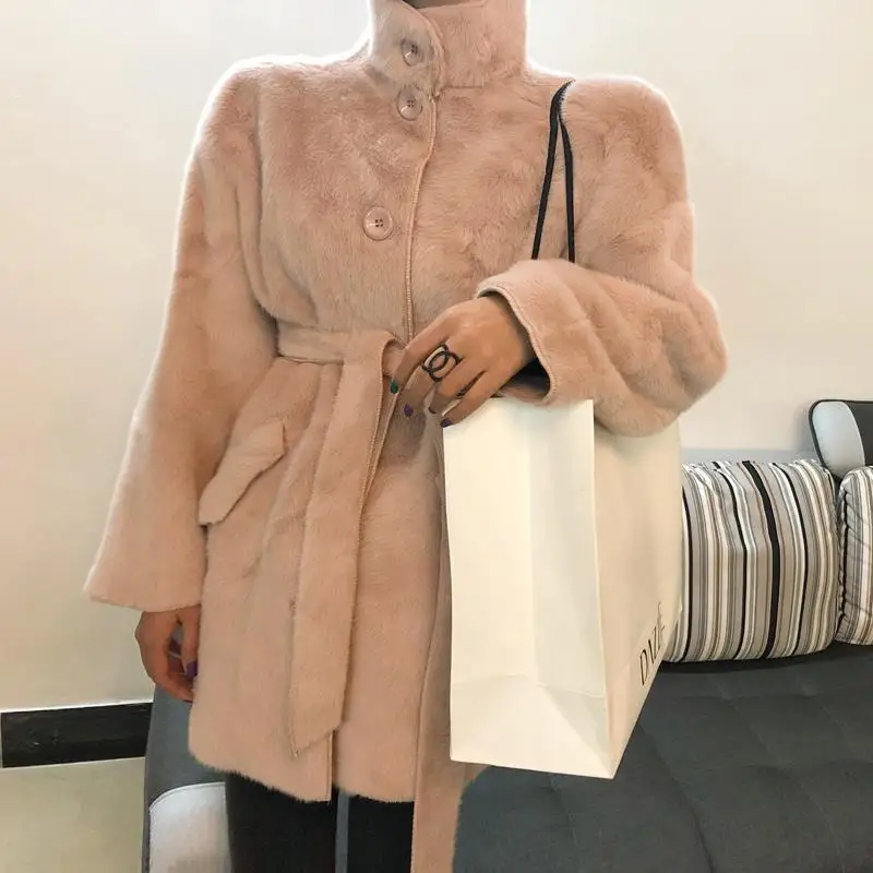 Women's 2021 Autumn and Winter Thick Fur Jackets Solid Color Faux Rabbit Fur Ladies New Fashion Waist Belt Jacket Warm Jacket
Women's 2021 Autumn and Winter Thick Fur Jackets Solid Color Faux Rabbit Fur Ladies New Fashion Waist Belt Jacket Warm Jacket