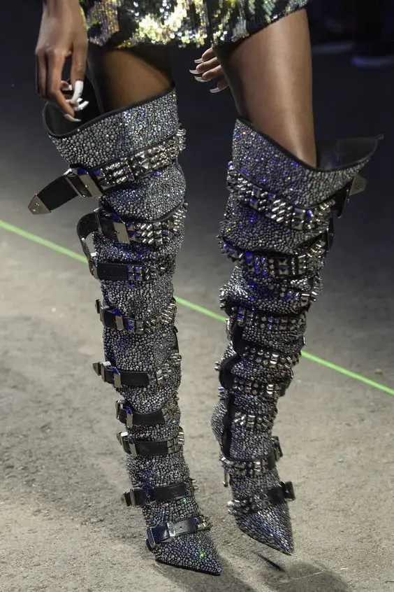 Solid color fashion sexy hot drill multi buckle over the knee boots show boots
Solid color fashion sexy hot drill multi buckle over the knee boots show boots