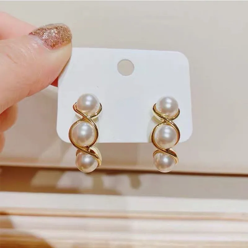 2021 New Korean Fashion Sweet Pearl Geometric Joker Drop Earrings Contracted Temperament Fresh Lovely Trend Women Earrings
2021 New Korean Fashion Sweet Pearl Geometric Joker Drop Earrings Contracted Temperament Fresh Lovely Trend Women Earrings